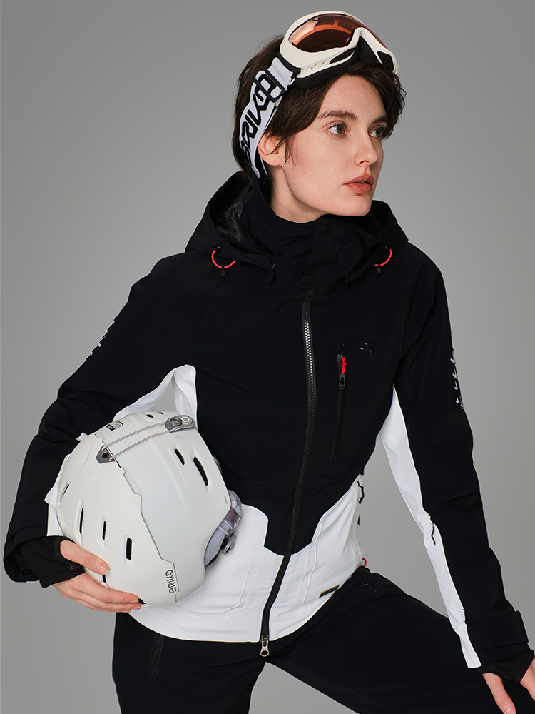 Apex 2L Insulated Ski Jacket Women