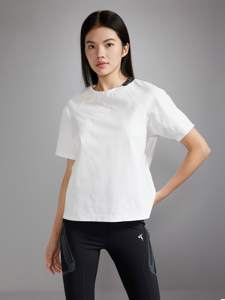 Urban Explorer Cotton-Feel Cropped T-Shirt Women