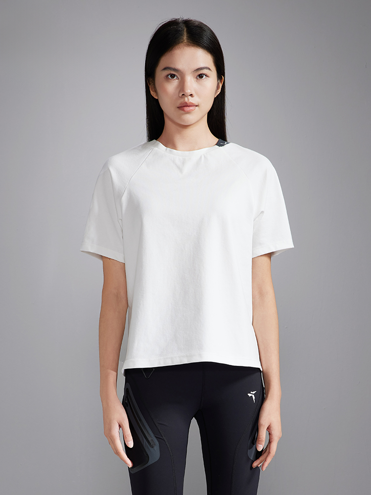 Urban Explorer Cotton-Feel Cropped T-Shirt Women